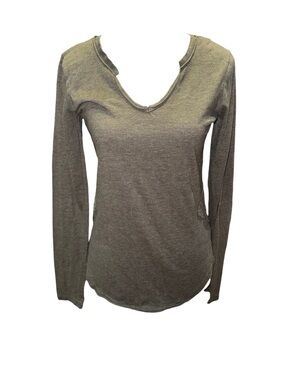 Lace detail top